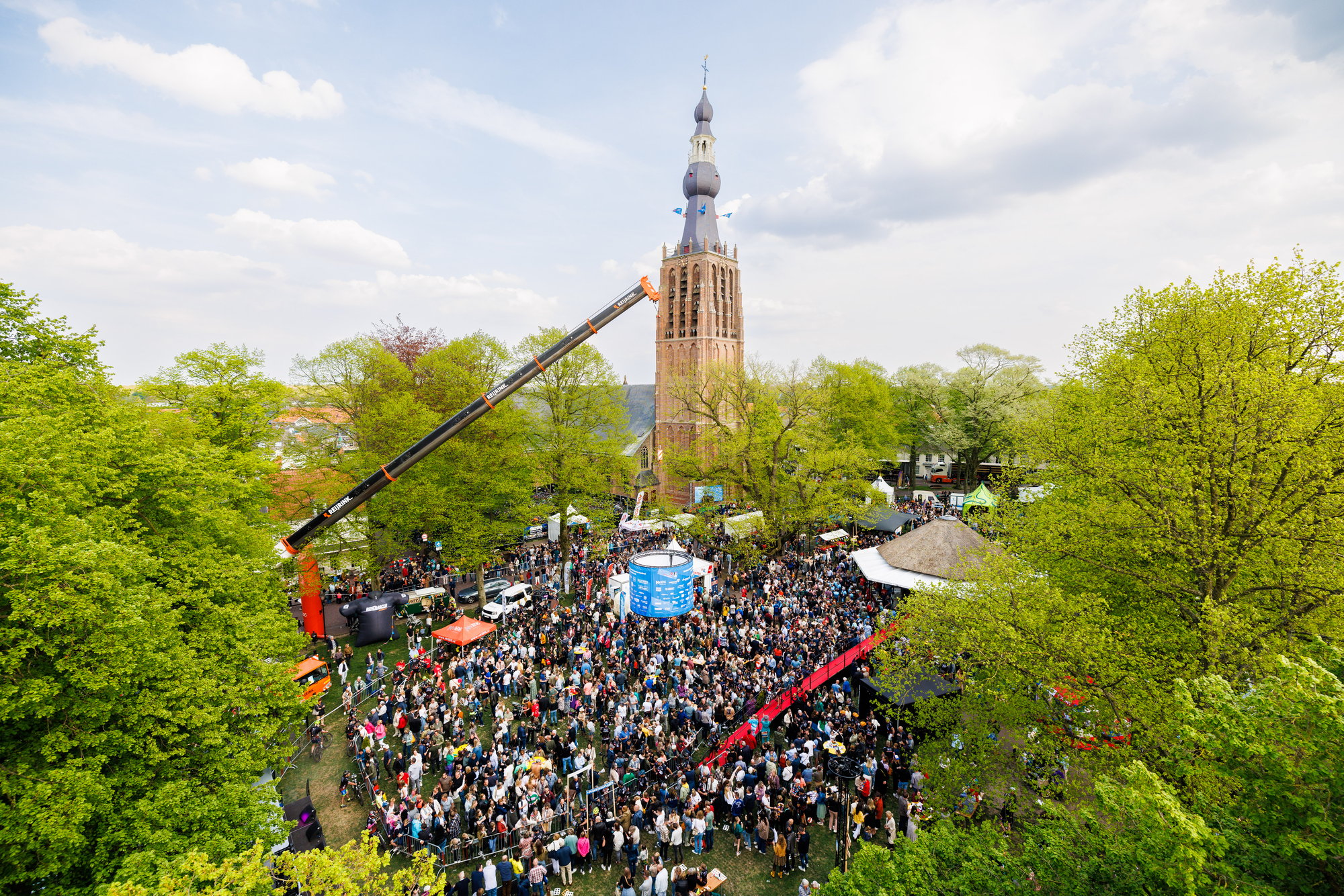 Foto van het Vrijthof in Hilvarenbeek van bovenaf