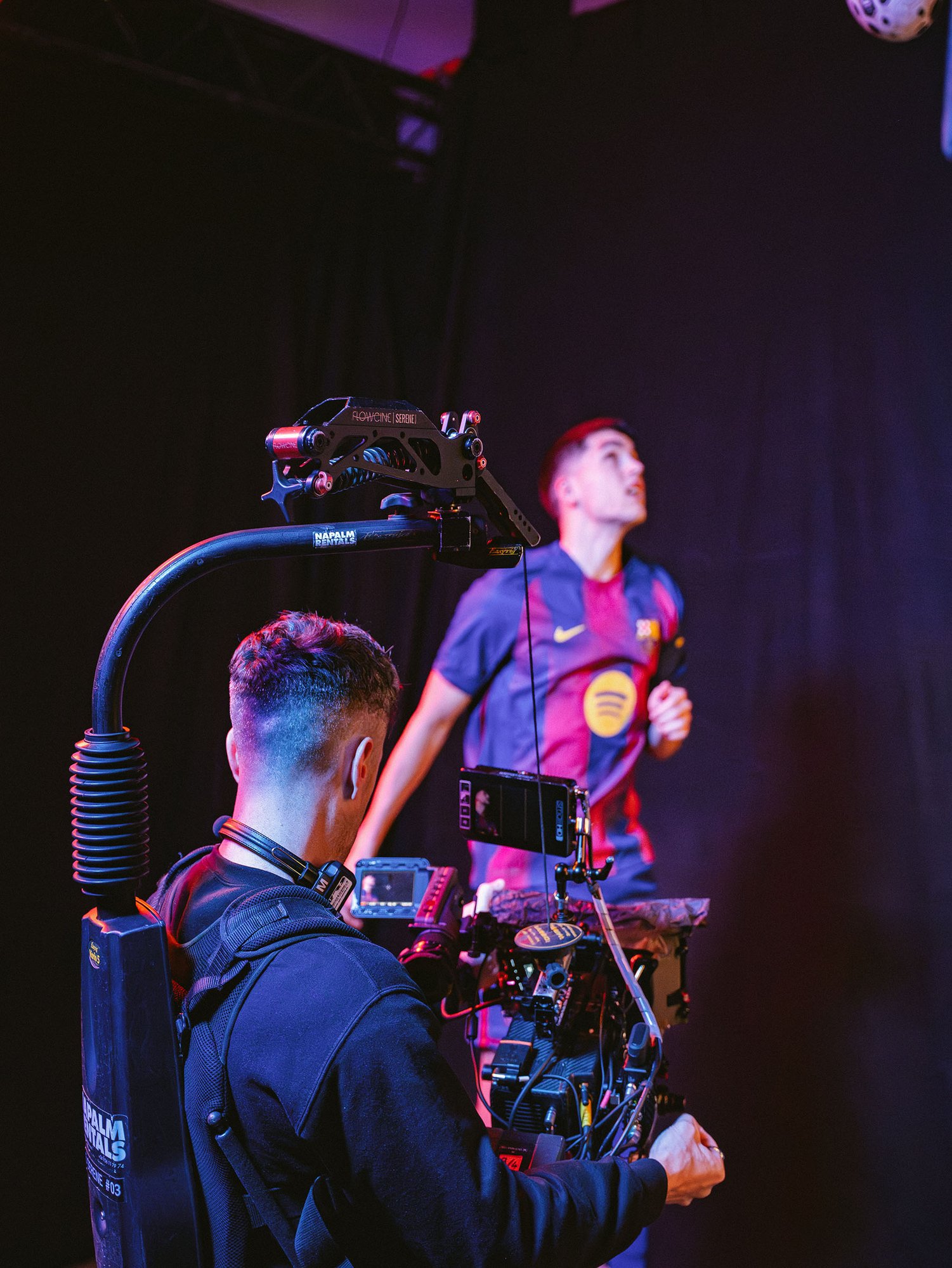 CAPITAL SPORTS_Ambilight TV x FCB_BTS_Players-70 klein