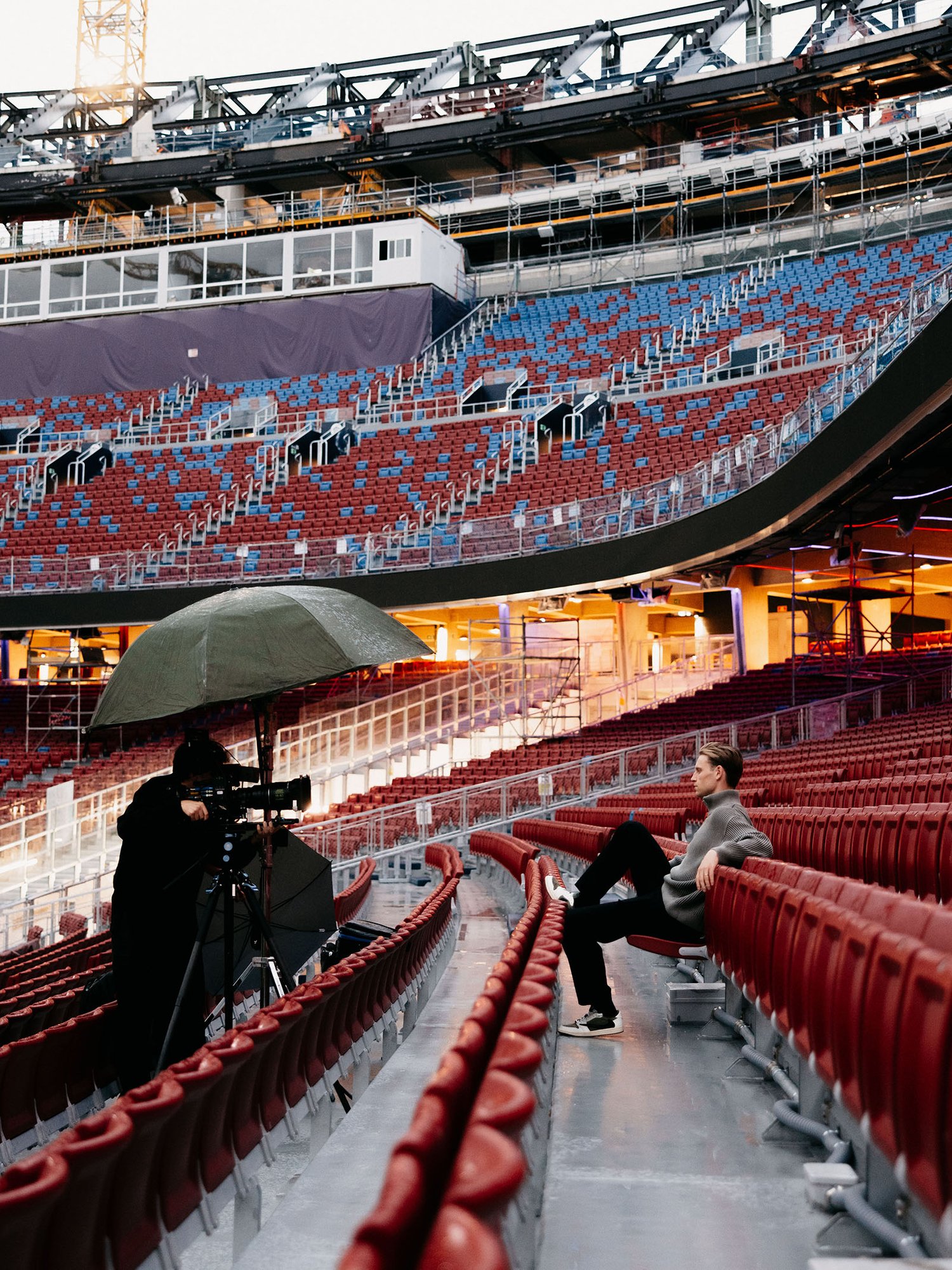 Frenkie de Jong in FC Barcelona stadium Spotify Camp Nou