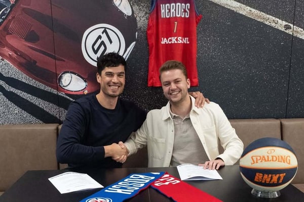 Heroes Den Bosch en Capital Sports gaan strategisch partnership aan.Capital Sports zal Heroes Den Bosch ondersteunen op het gebied van marketing en ticketing. Data van seizoenkaarthouders, fans, sponsoren, websitebezoekers en social engager