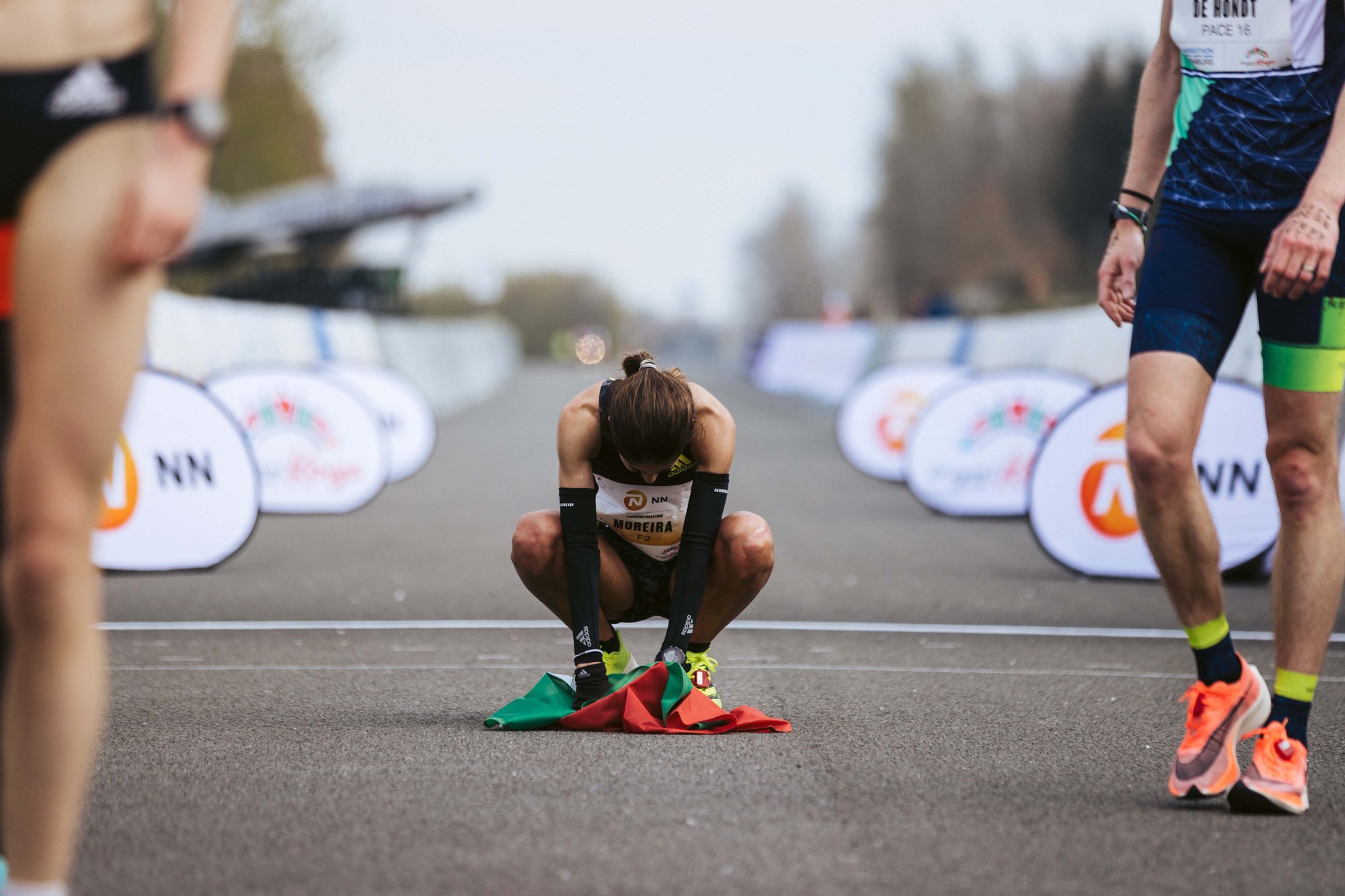 Finishfoto bij NN Mission Marathon