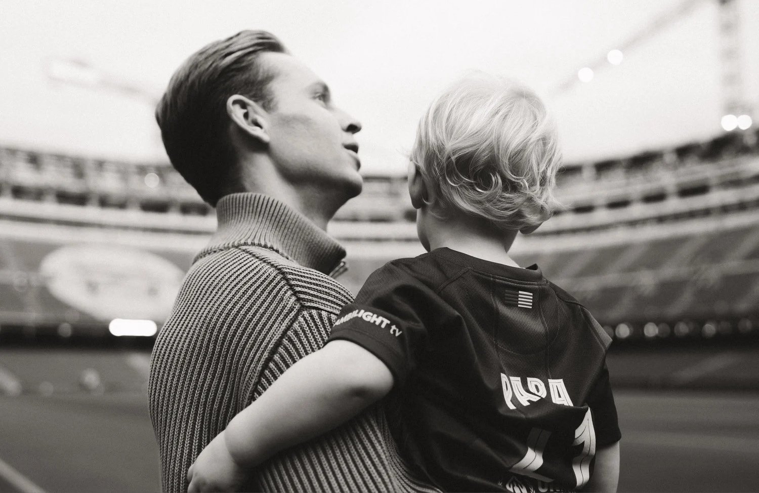 Partnerships - Frenkie de Jong8