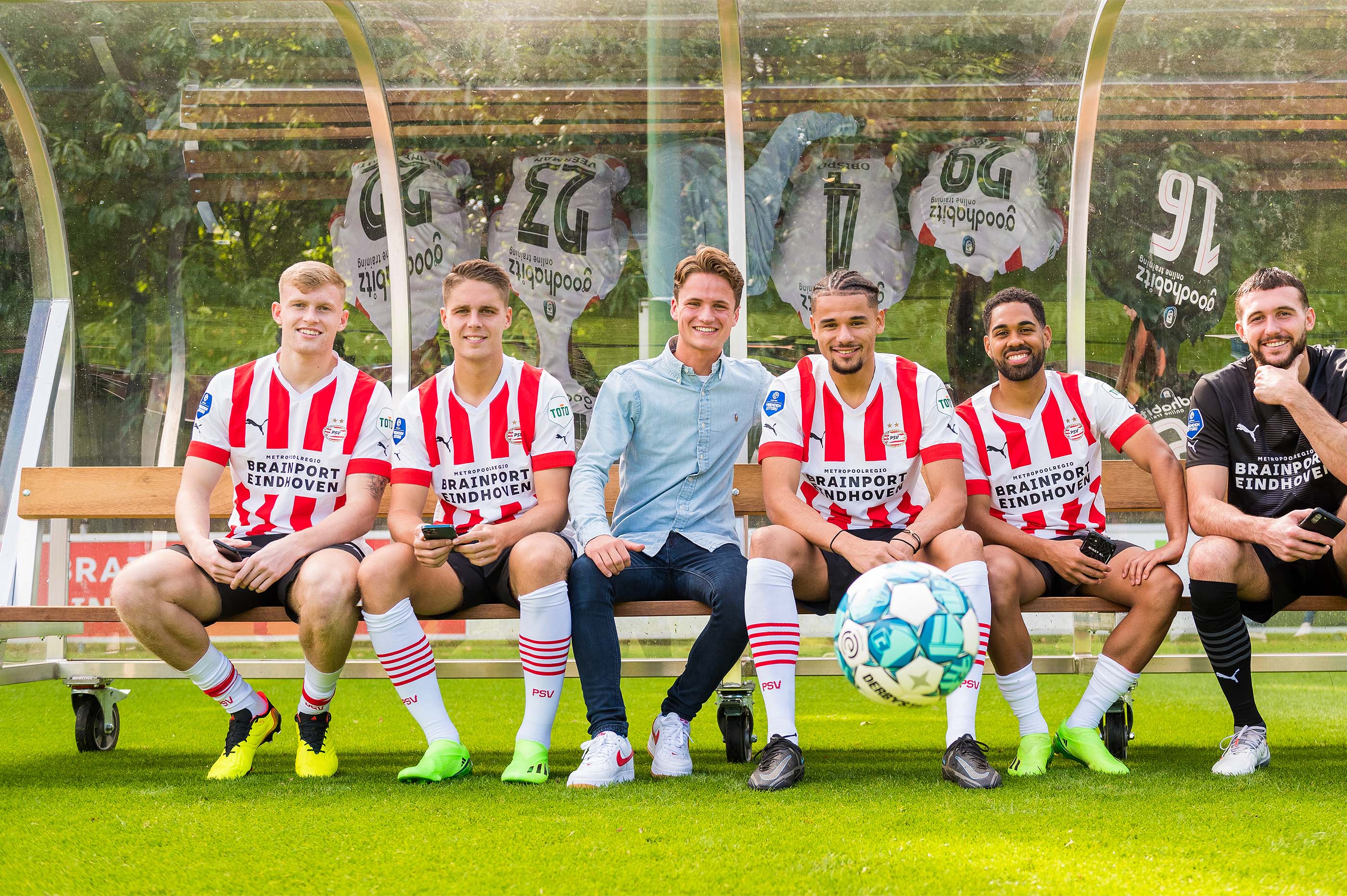 Capital Sports behind the scenes tijdens contentdag PSV Anycoin Direct